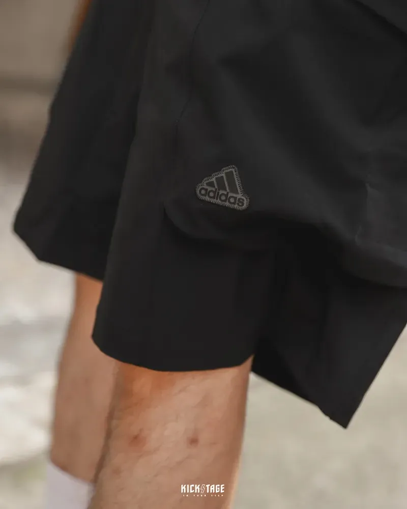 ADIDAS TECH SHORTS【IA8120】