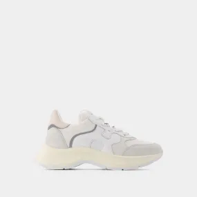 Hogan  H585 Allacciato H Onda Sneakers in White  Beige and Grey Leather