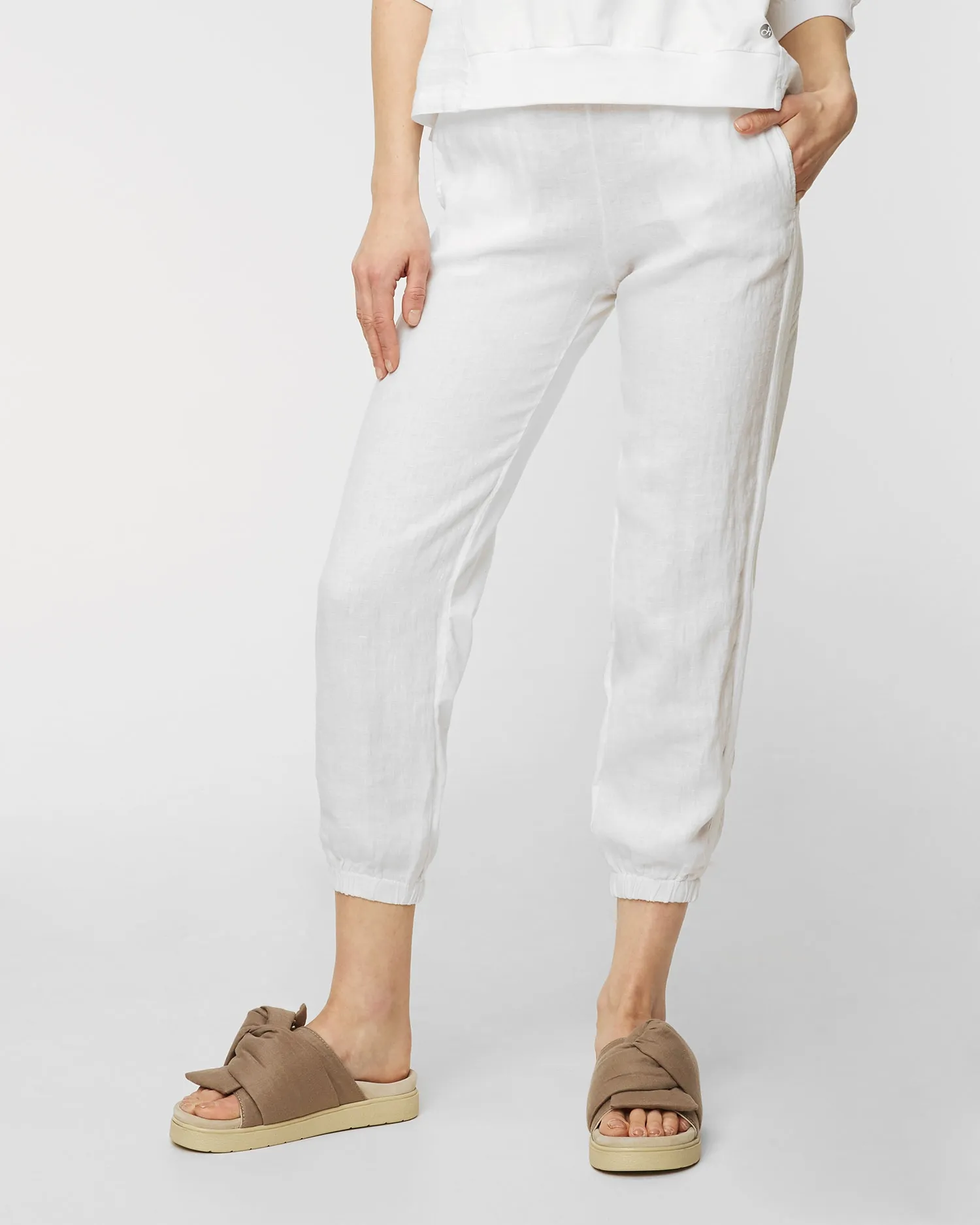 Linen trousers Deha D83238-10001