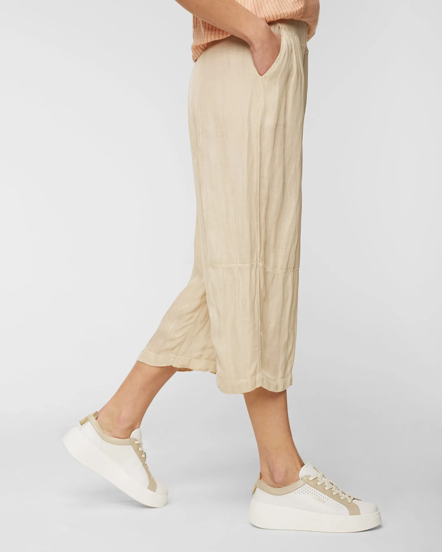 Linen trousers Deha D83577-75108