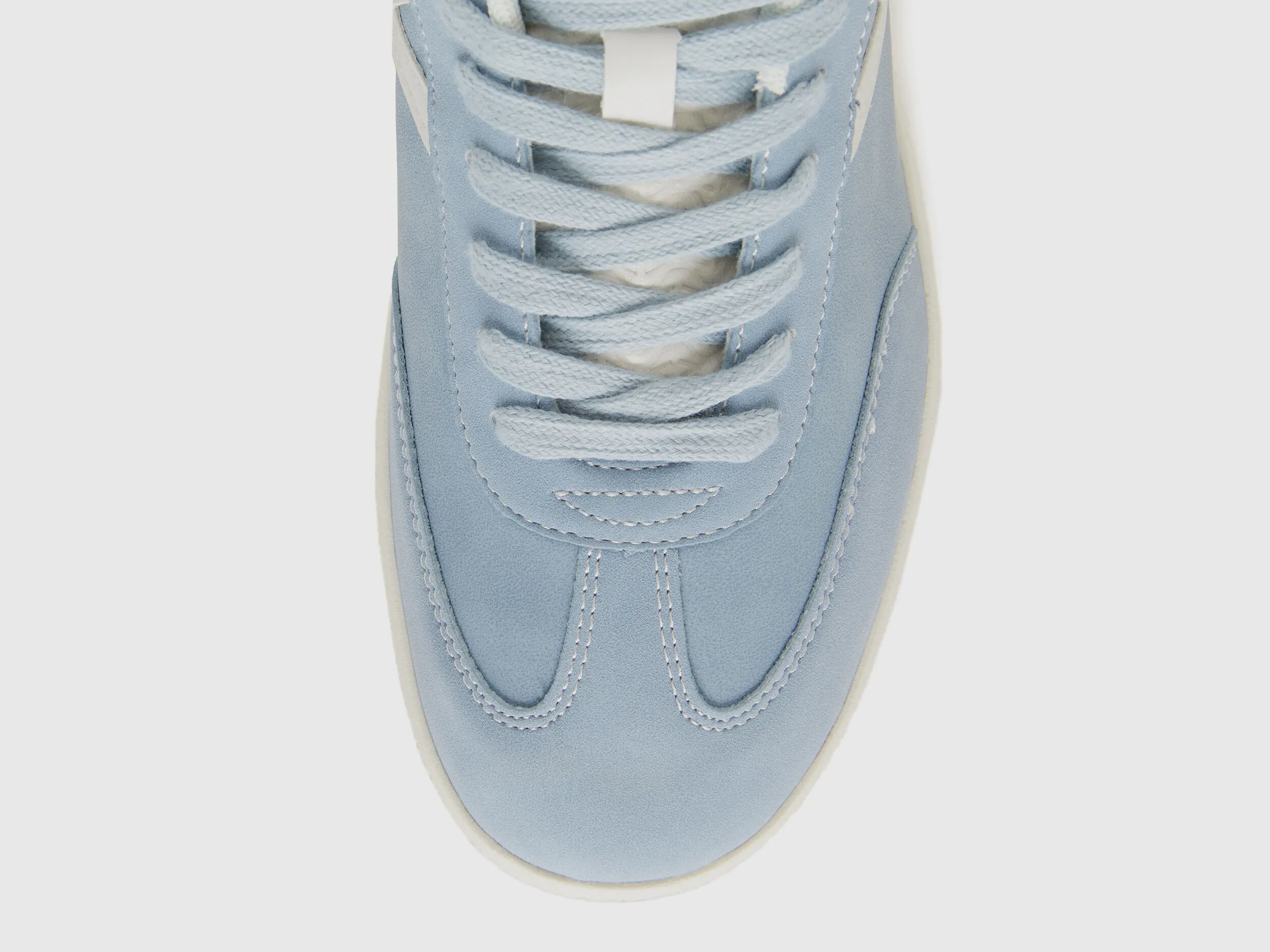 Low-top sneakers in imitation leather - Sky Blue | Benetton