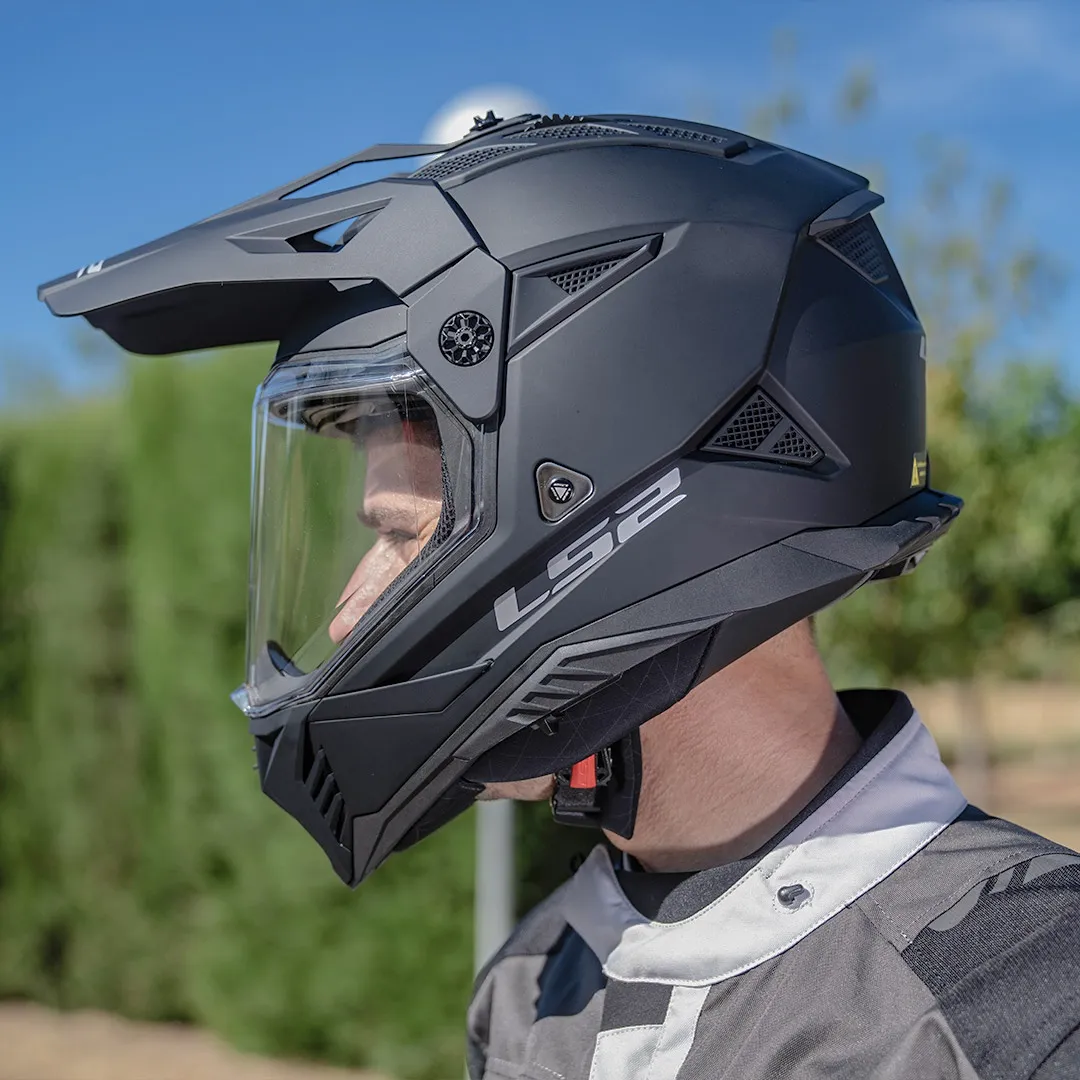 LS2 MX702 Pioneer II Plain Helmet - Matt Black