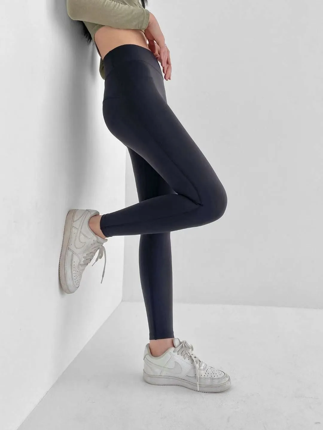 Lucia Basic Comfort Leggings