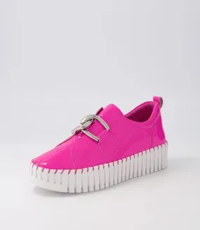 MIDAS Buckles Pink White Patent Leather Sneakers