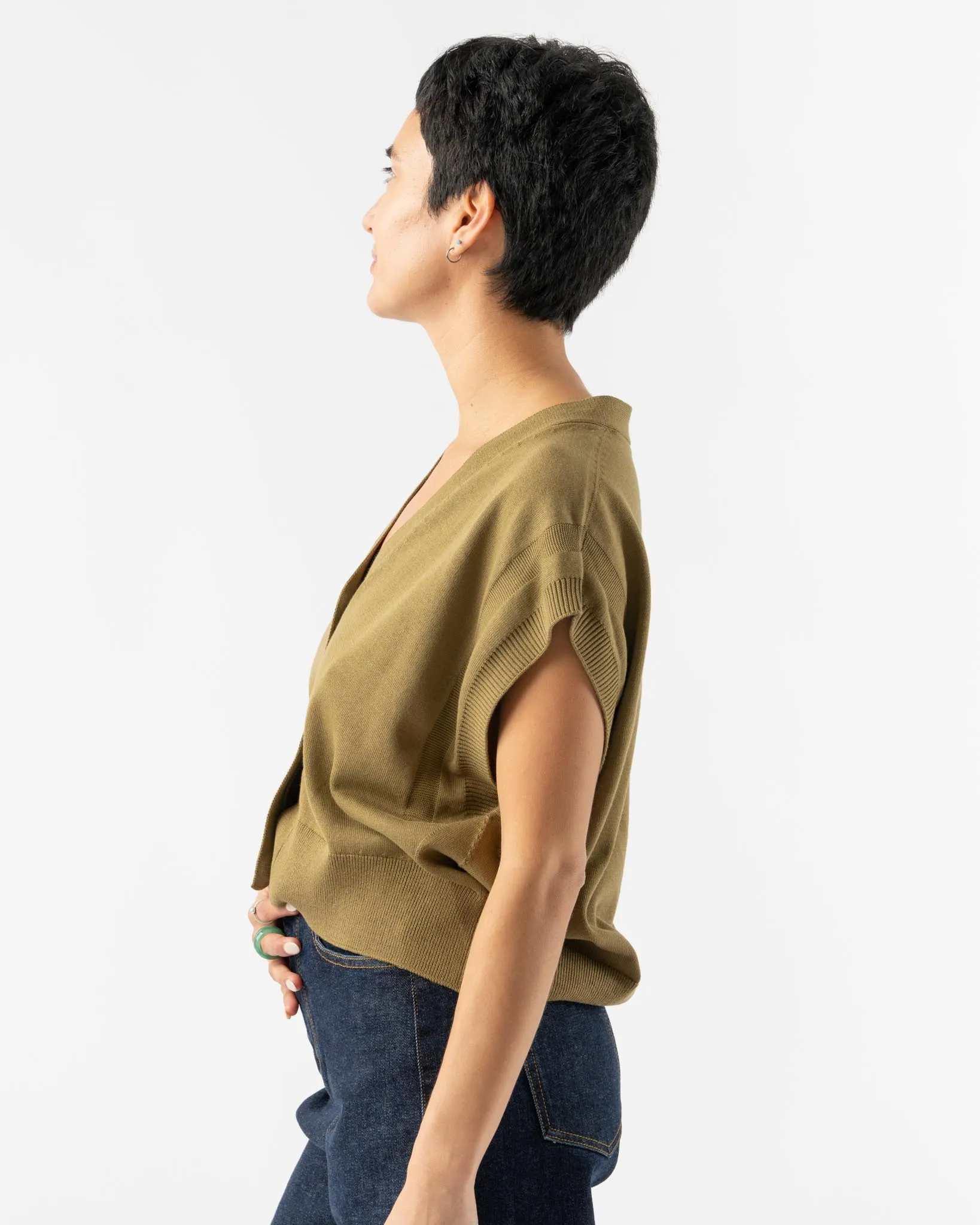 nicholson & nicholson Journey Vest in Khaki