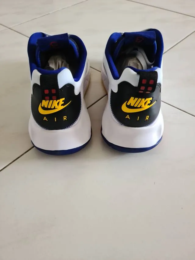 Nike Jorden Max 200 New