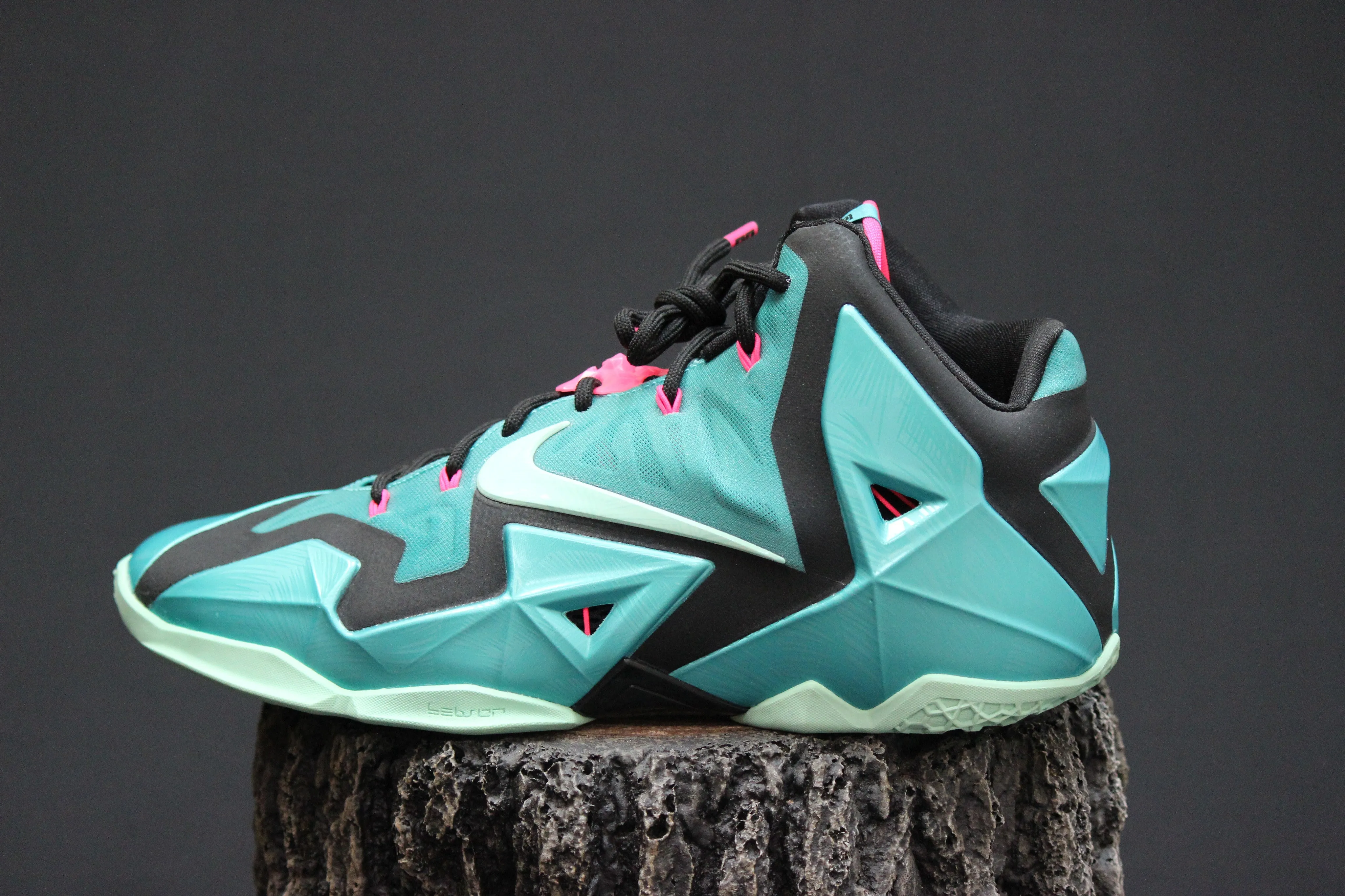 Nike Lebron XI Southbeach