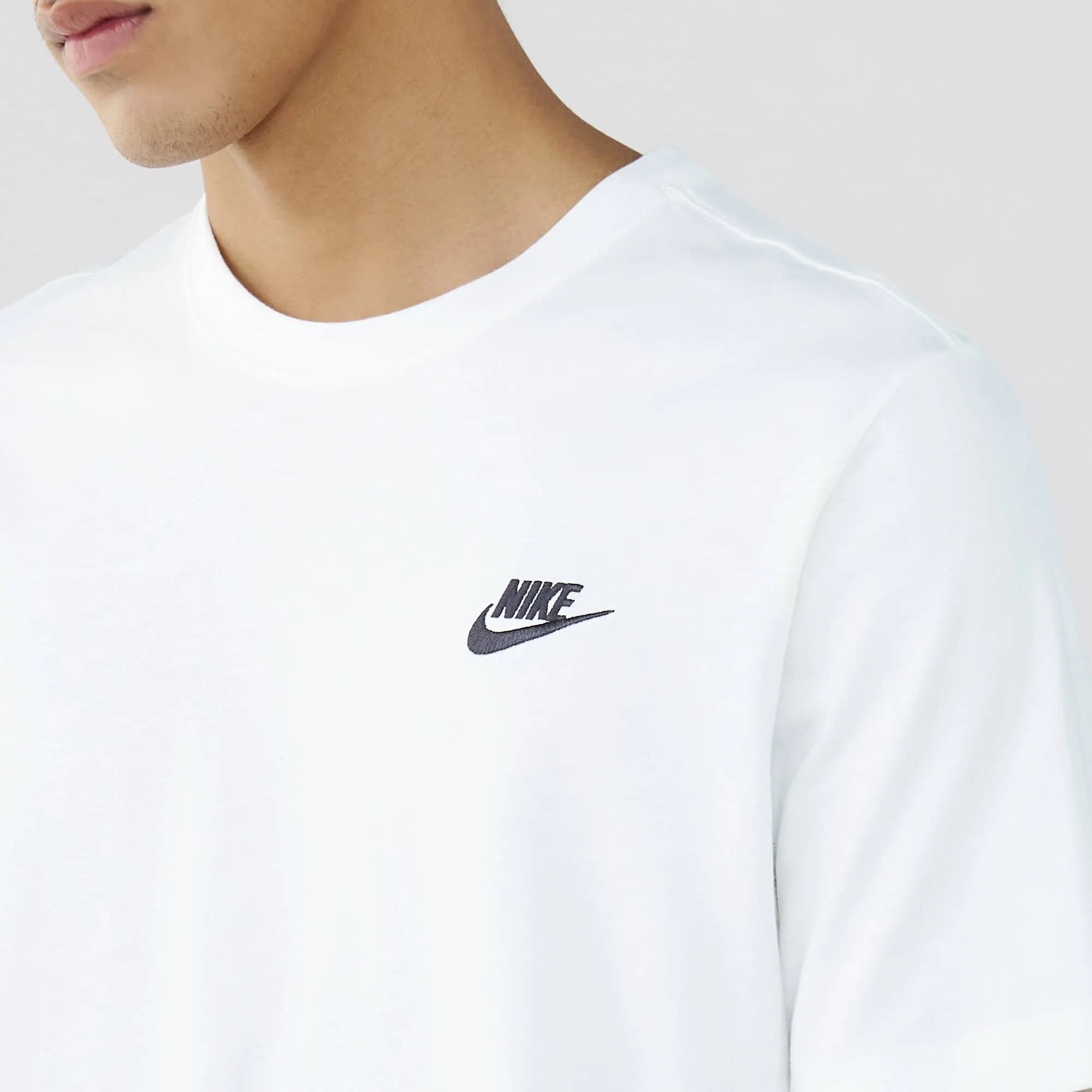 NIKE TEE SHIRT CLUB