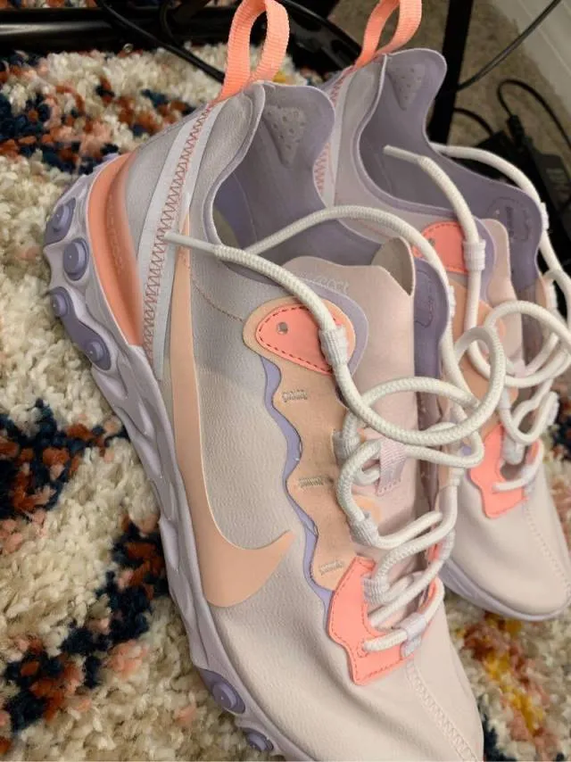 Nike Women’s Element 87