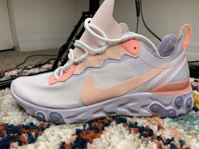 Nike Women’s Element 87