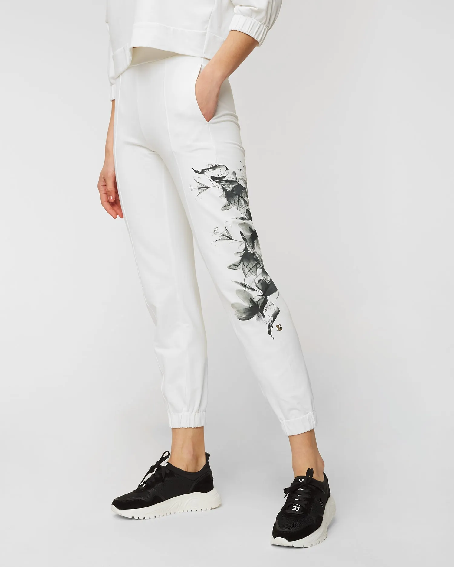 Trousers Deha D83405-10001