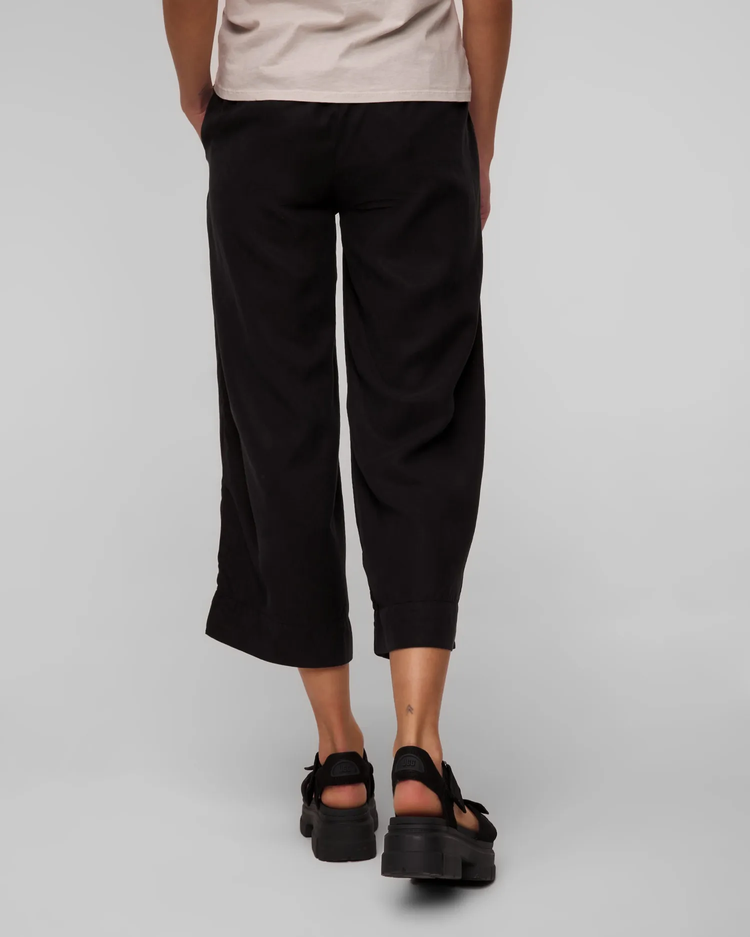 Women’s black culotte trousers Deha A00666-10009