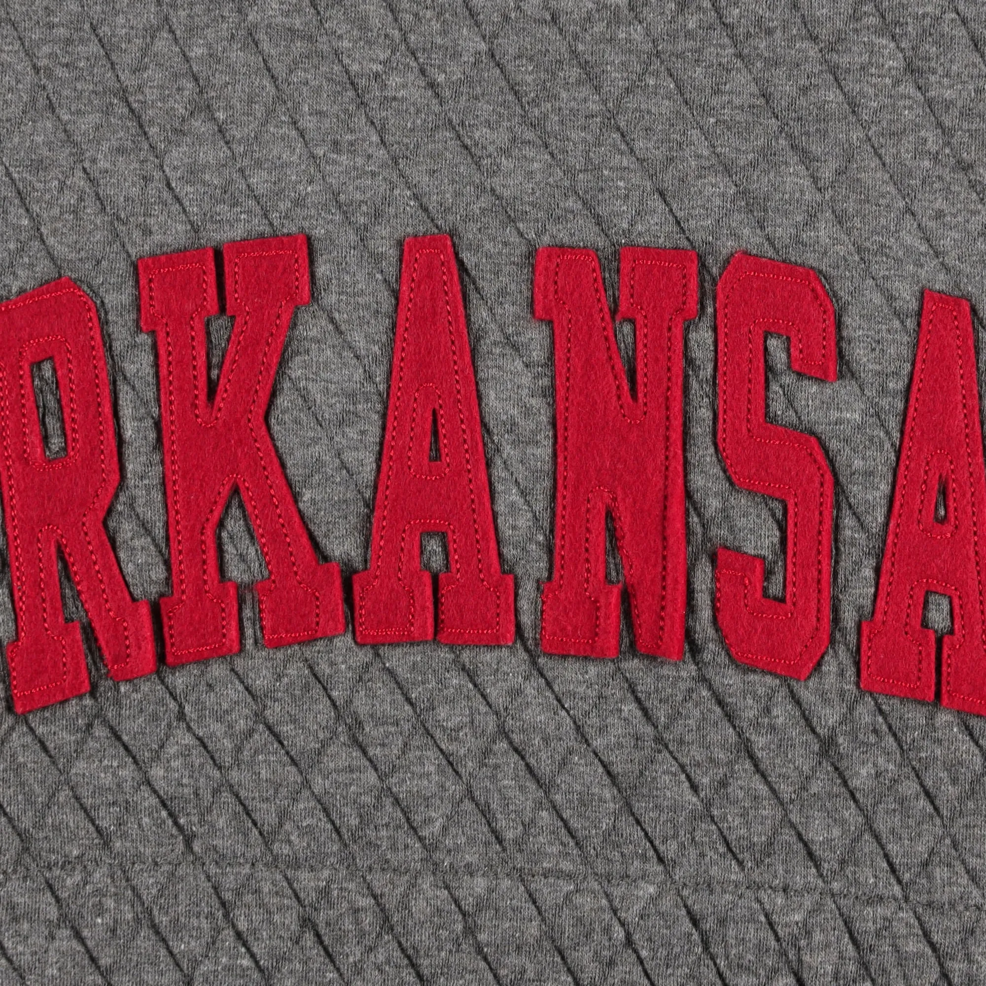 Women's Pressbox Heather Charcoal Arkansas Razorbacks Moose Quilted Pullover Sweatshirt