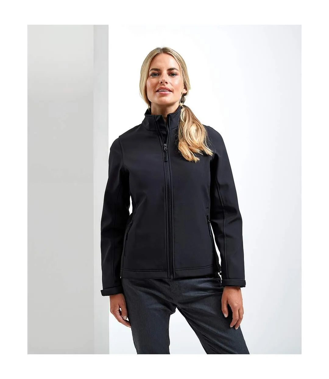 Womens/ladies windchecker recycled printable soft shell jacket black Premier