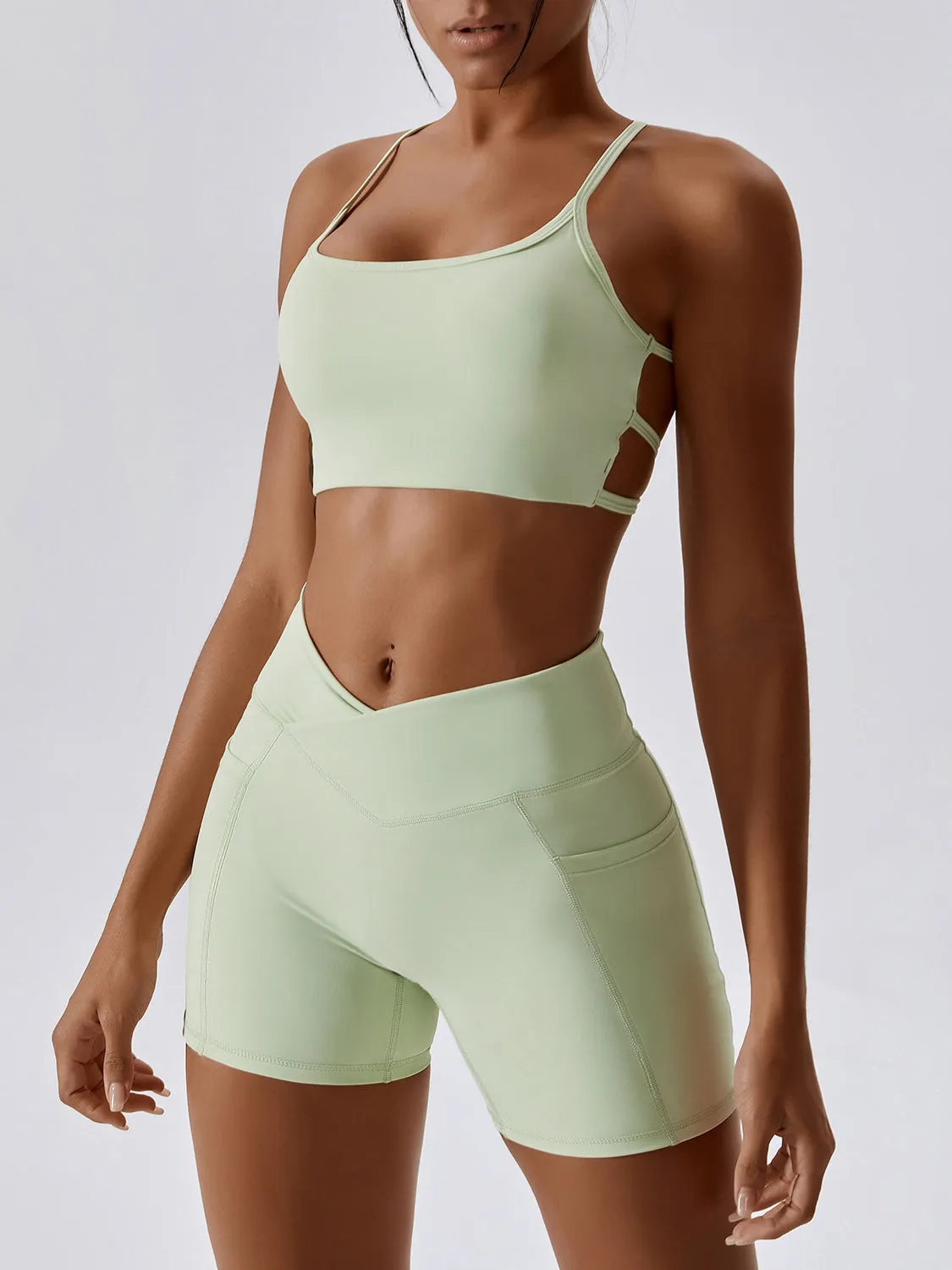 ZASUWA Female Pocket Halter V-shape Waisted Scrunch Bum Short Tracksuit